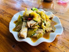 -黄记四更烤乳猪店