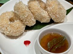 炸虾饼配泰国梅子酱-帕蓝·暹罗料理(大学路店)