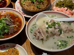 -老方桌烂蹄花川菜馆(九龙坡店)
