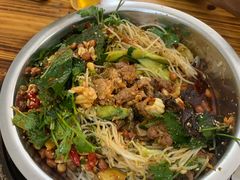 -周良天山牛杂城(天山路总店)