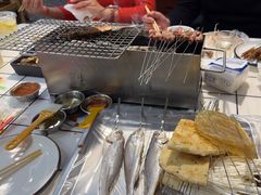 -喜悦小串丹东小黄牛海鲜烧烤大排档(民主广场店)