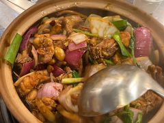 -胡须佬鸡煲四季火锅店(石厦西村直营店)