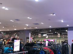 -唯品会(北京国瑞城店)