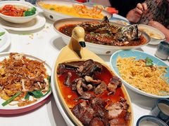 -八府香鸭·啫啫煲(华山路店)