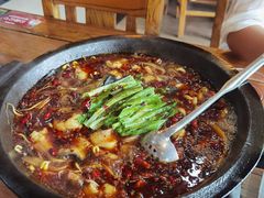 -都江堰石锅鱼