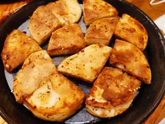 料理烤特色火烧-老东镇啤酒屋海鲜加工·蒸汽海鲜·海鲜烧烤(台东店)