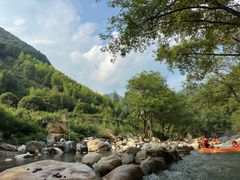 -雅鲁激流探险漂流