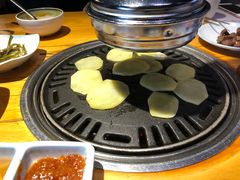 -唯成•韩国炭火烤肉 유성고기