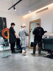 点击看大图 -C-18 SALON