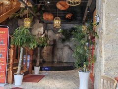 -香山湖家家宴(中山陵店)