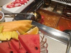 -海底捞火锅鲜切牛肉主题店(长寿路店)