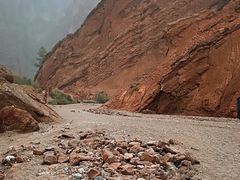 -天山神秘大峡谷