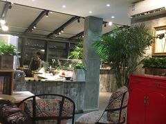 -HIGH FIVE哈福手工汉堡(桂林路店)