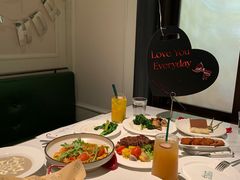 -静香HOUSE·全时段融合餐厅(七星欢乐颂店)