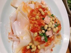 -野山舂·贵州现舂酸汤火锅(鸿通城店)