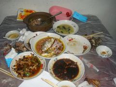 三个吃货扫荡收底-老品芳