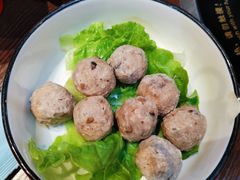 -虾弄弄海派小龙虾·牛羊蝎子火锅