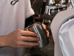 -Line来恩咖啡(石厦花园店)