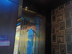 -温莎KTV(珠江路店)