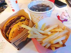 -麦当劳(呼市新华东街店)