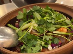 -胡须佬鸡煲四季火锅店(石厦西村直营店)