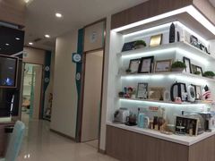 -维乐口腔(美维云门诊陆家嘴店)