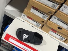 -阿迪达斯(八方汇精品优惠店)