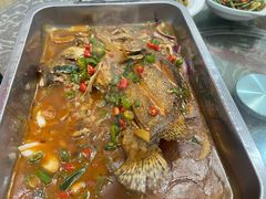 -湖南人家湘菜馆(镇江路店)