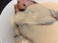 猪颈肉芝士捞公仔面-新记餐厅(香槟大厦店)