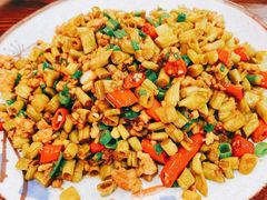 -湖南人家湘菜馆(镇江路店)
