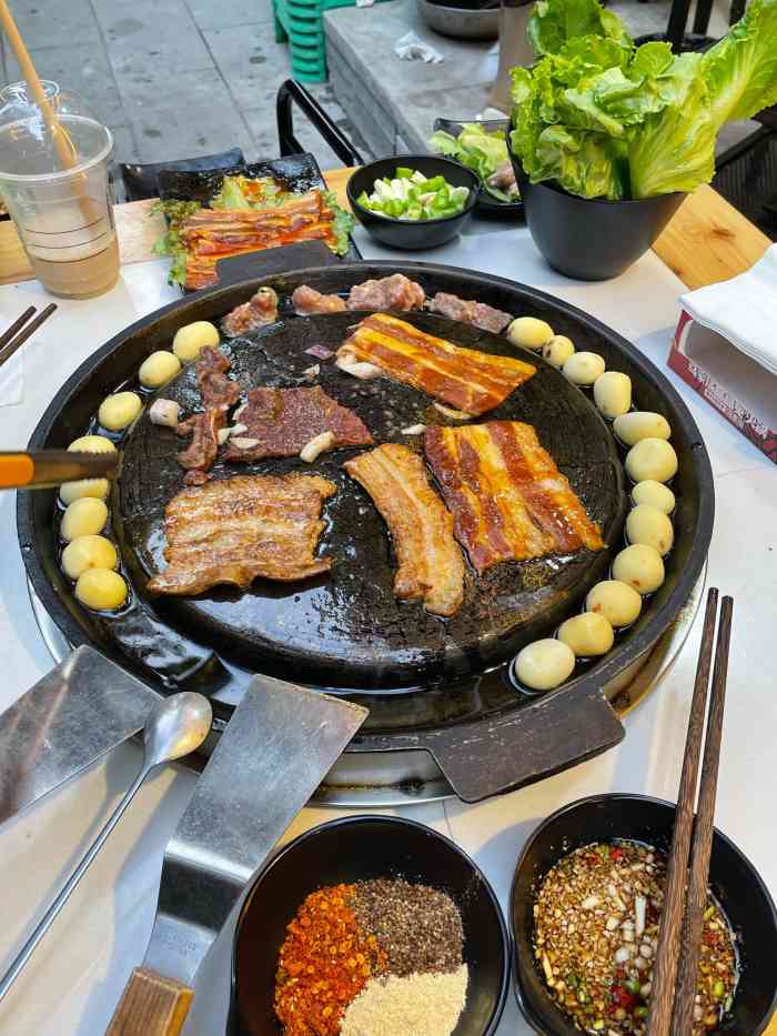 石棉铁盘盘烤肉(牛市口总店)-"位置还是好找就在海椒市街上,菜品挺