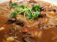 土豆粉炖牛腩-建德食府·十八年建德菜(天目里国际街区店)