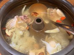 -云海肴·汽锅鸡·云南代表菜(天山百盛优客店)