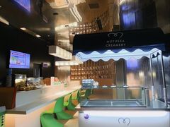 -涨巢·潮玩水疗局