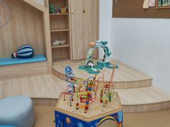 -蒙蒙狮蒙台梭利儿童之家
