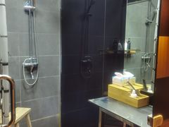 -VLines耀能运动24小时·月付制健身(京广桥店)