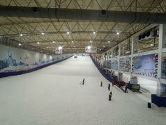 -乔波室内滑雪场