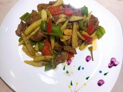 野山椒牛肉-有米猪港式餐厅