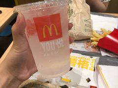 -麦当劳(民盈·国贸城店)