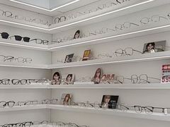 -美式眼镜·授权蔡司.依视路.尼康.豪雅.明月(南翔印象城店)
