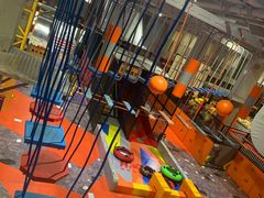 -嗨翻Hi-Fun竞技主题乐园·蹦床亲子生日轰趴(国光1937店)