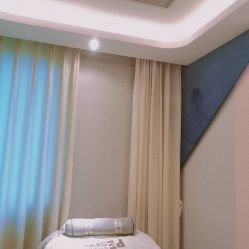 -PE SALON