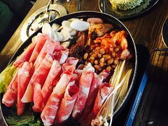 部队锅-MI WU FACTORY米屋美食工厂餐厅(绿地店)