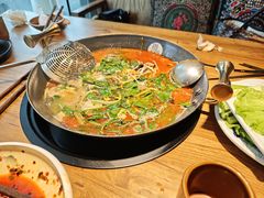 -贵厨酸汤牛肉(小十字店)