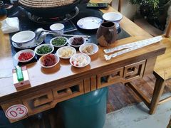 -双廊杨记石锅鱼石锅牛肉