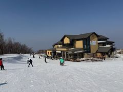 -中旅松花湖滑雪场