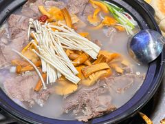 -九寨特色牦牛肉汤锅 羊肉汤锅