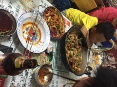 老钟家烤羊排-老钟家烤羊排·敦伊阁清真餐厅胡羊焖饼