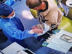 -岳辰齿科(浦东长泰店)