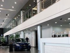 -天津波士信达奔驰4S店(卫津南路店)